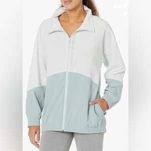 Under Armour jacket Size Small